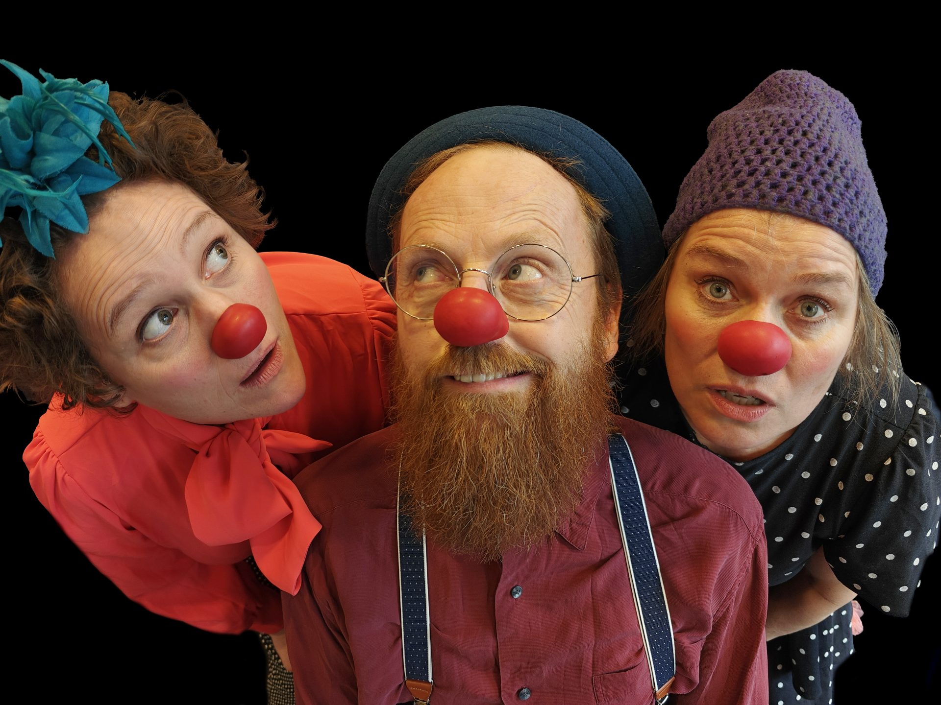 Hospitalsklovnene Veranda, Dr. Dulle og Ruth står sammen til teaterforedraget "Hvis man kniber øjnene lidt sammen"